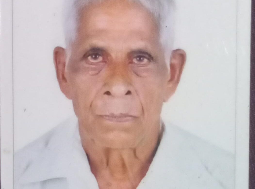 കിഴുമുറി കിഴക്കേടത്ത് കുഴിയിൽ ചന്ദ്രൻ (94) അന്തരിച്ചു