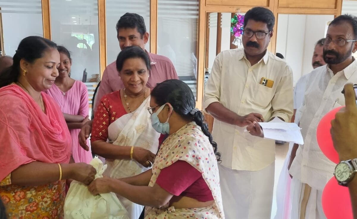 ഭക്ഷ്യ കിറ്റ് വിതരണം നടത്തി.