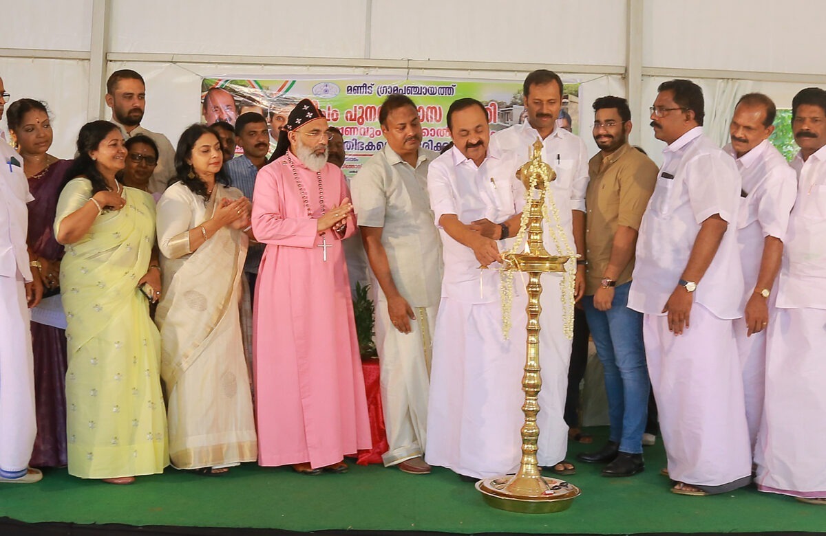 മണീട് ഗ്രാമപഞ്ചായത്ത് ദീപം പുനരധിവാസ പദ്ധതി സമർപ്പണവും താക്കോൽ ദാനവും നടത്തി.       