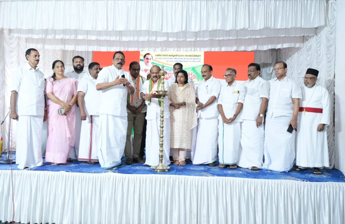 കാരുണ്യം കരങ്ങളിലേക്ക് “അമ്മയോടൊപ്പം” പദ്ധതി നടത്തി.