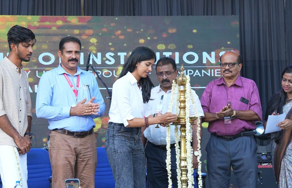 വിസാറ്റ് എഞ്ചിനീയറിംഗ് കോളേജിൽ നടന്ന ടെക്നോ – കൾച്ചറൽ ഫെസ്റ്റ് അഗ്നി 2024 സിനിമ താരം ദർശന സുദർശൻ ഉദ്ഘാടനം ചെയ്തു