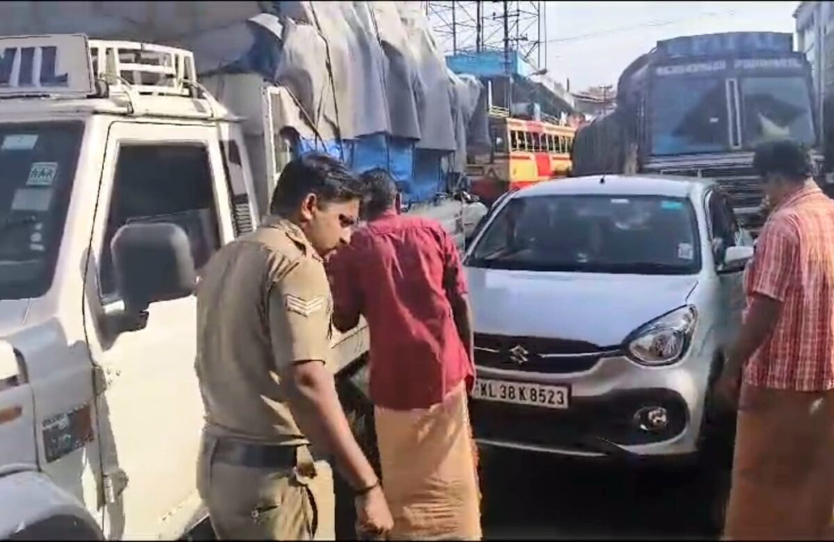 നഗരത്തിൽ അപകടങ്ങൾ തുടർക്കഥയാകുന്നു.