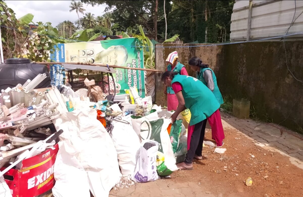 ഉപയോഗശൂന്യമായ ഇലക്ട്രോണിക്ക് ആൻഡ് ഇലക്ട്രിക് വേസ്റ്റ് ശേഖരിച്ചു