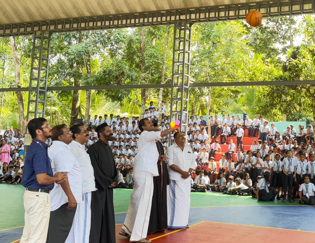 ഇലഞ്ഞി സെന്റ് ഫിലോമിനാസിൽ ഇന്റർനാഷണൽ ബാസ്ക്കറ്റ്ബോൾ  കോർട്ട് ഉദ്‌ഘാടനം ചെയ്തു.  