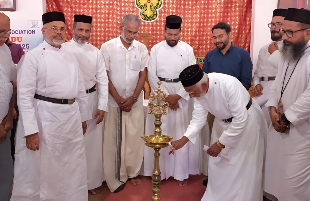 കണ്ടനാട് ഈസ്റ്റ് ഭദ്രാസന എൽഡേഴ്സ് ഫോറത്തിന്റെ വടകര മേഖലാസമ്മേളനം കൂത്താട്ടുകുളം ടൗൺ സെൻറ് ജോൺസ് ചാപ്പലിൽ വച്ച് നടന്നു.