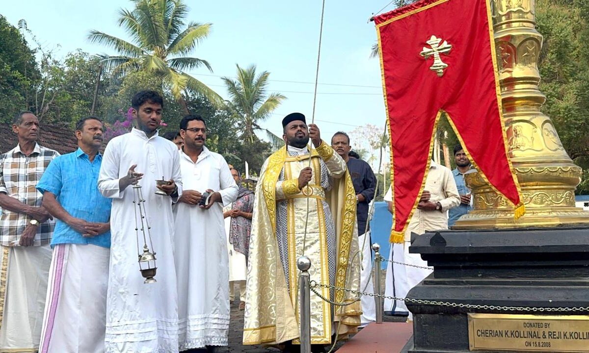 ഓർമ്മപ്പെരുന്നാളിന് കൊടിയേറി