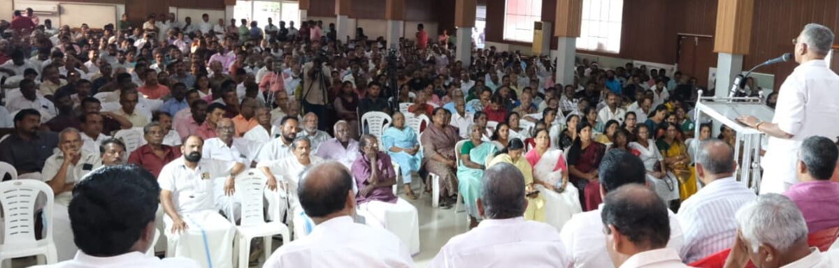 കേരളത്തിൽ എൽ.ഡി.എഫ് അനുകൂല രാഷ്ട്രീയ കാലാവസ്ഥയാണ് നിലനിൽക്കുന്നതെന്നും ഇക്കുറി പിറവവും , പങ്കാളിയാകുമെന്നും  സിപിഐ കേന്ദ്ര സെക്രട്ടറിയറ്റ് അംഗം കെ പ്രകാശ് ബാബു