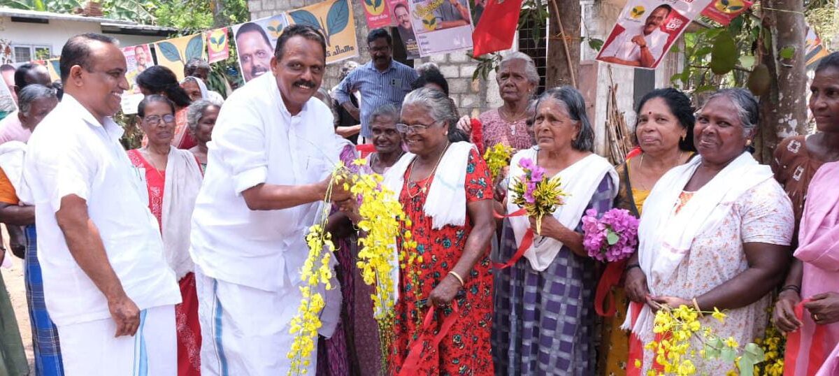 രാമമംഗലം ഷട്ട്ക്കാല ഗോവിന്ദമാരാരുടെ നാട്ടിലൂടെ അനുഗ്രഹം തേടി  സാബു കെ ജേക്കബ്