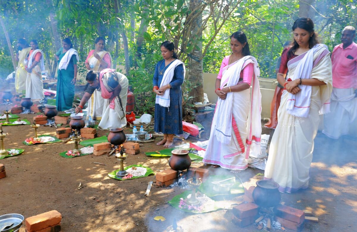 പാഴൂർ പള്ളിപ്പാട്ടമ്പലത്തിൽ പത്താമുദയം പാന ഉത്സവം.