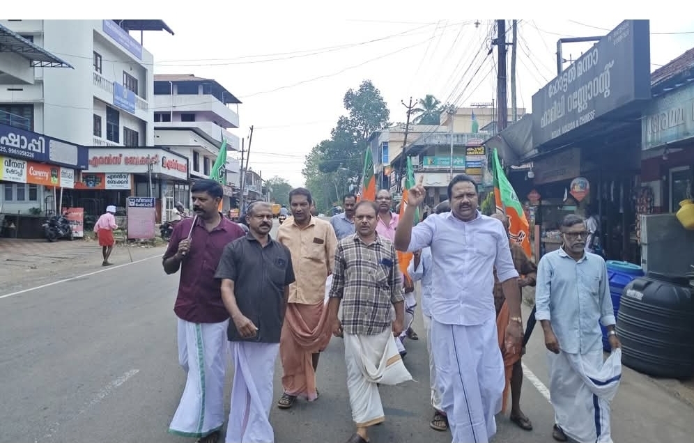 തെരുവുനായ ആക്രമിച്ചതിൽ ഇലഞ്ഞിയിൽ കനത്ത പ്രതിഷേധം