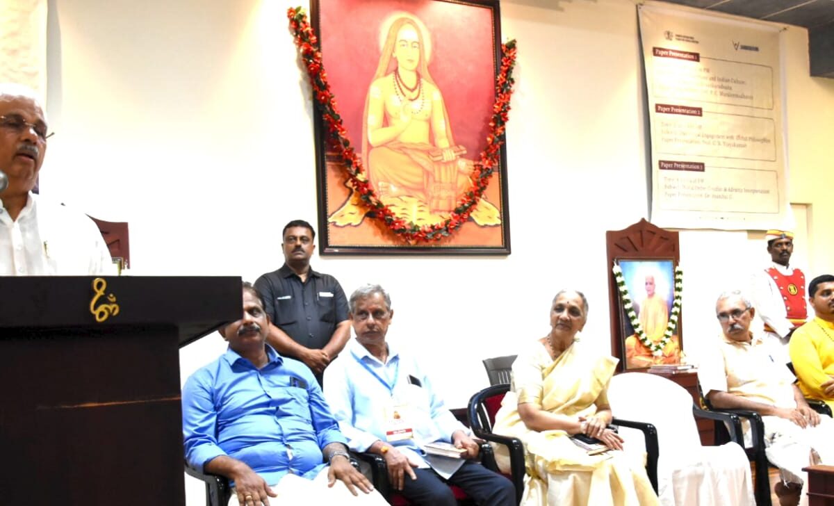 ആദി ശങ്കരജയന്തി സംസ്ഥാന ആഘോഷമായി നടത്തണം – കേരള ഗവർണർ രാജേന്ദ്ര വിശ്വനാഥ് അർലേക്കർ  