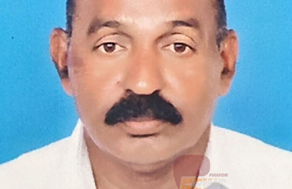 ട്രാവലർ പെട്ടി ഓട്ടോയിലിടിച്ച് ഡ്രൈവർ മരിച്ചു   ട്രവലർ പെട്ടി ഓട്ടോയിലിടിച്ച് പെട്ടി ഓട്ടോ മറിഞ്ഞ് ഡ്രൈവർ മരിച്ചു